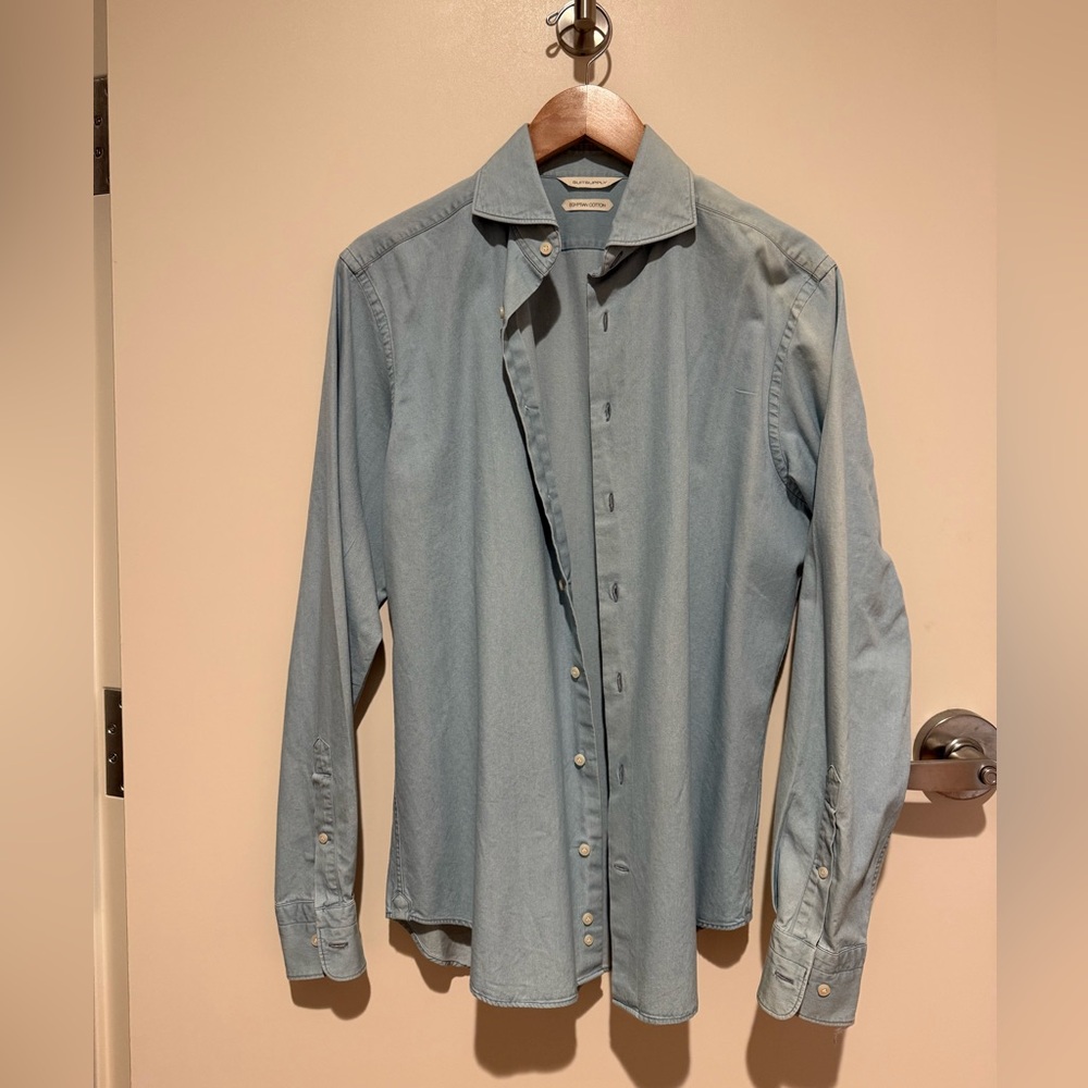 Suitsupply cotton long sleeve button down shirt size 15.5